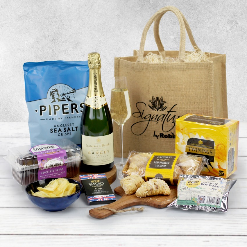 Afternoon Tea Hamper with Champagne